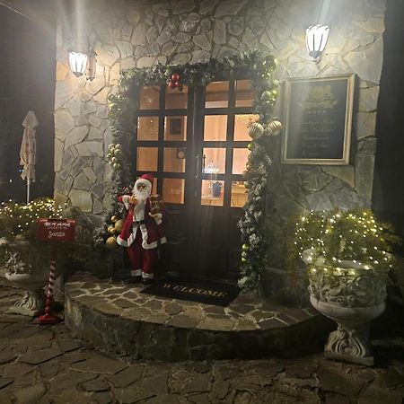 Hotel Boutique Vila Lakastel Sinaia Eksteriør bilde