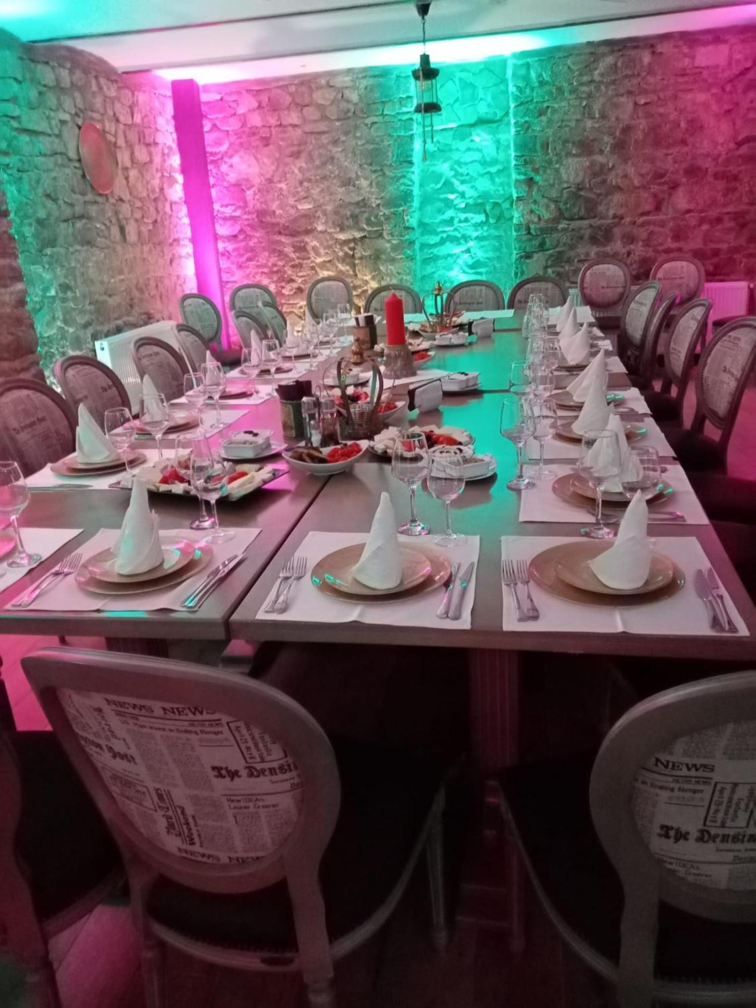 Hotel Boutique Vila Lakastel Sinaia Eksteriør bilde
