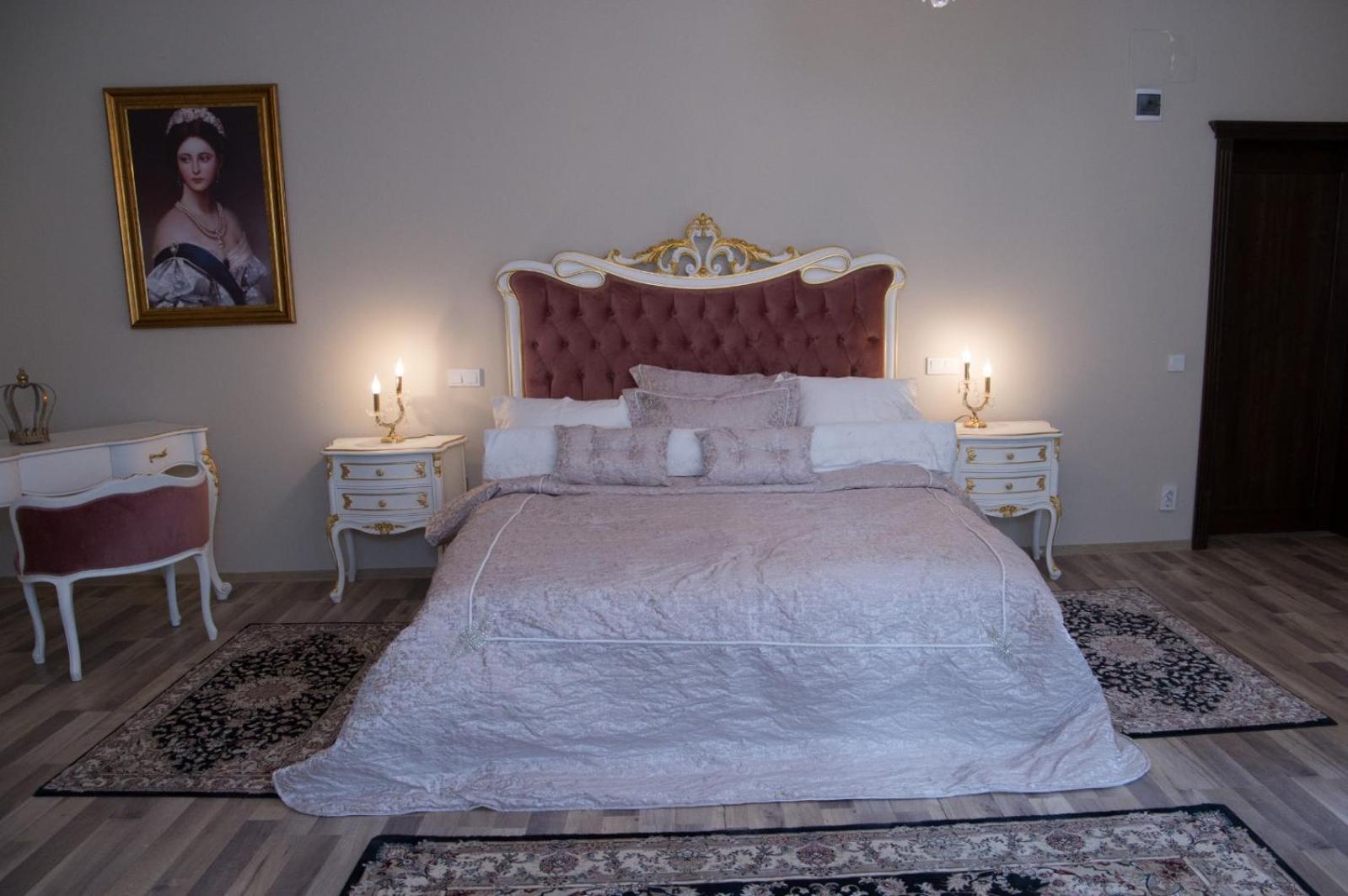 Hotel Boutique Vila Lakastel Sinaia Eksteriør bilde