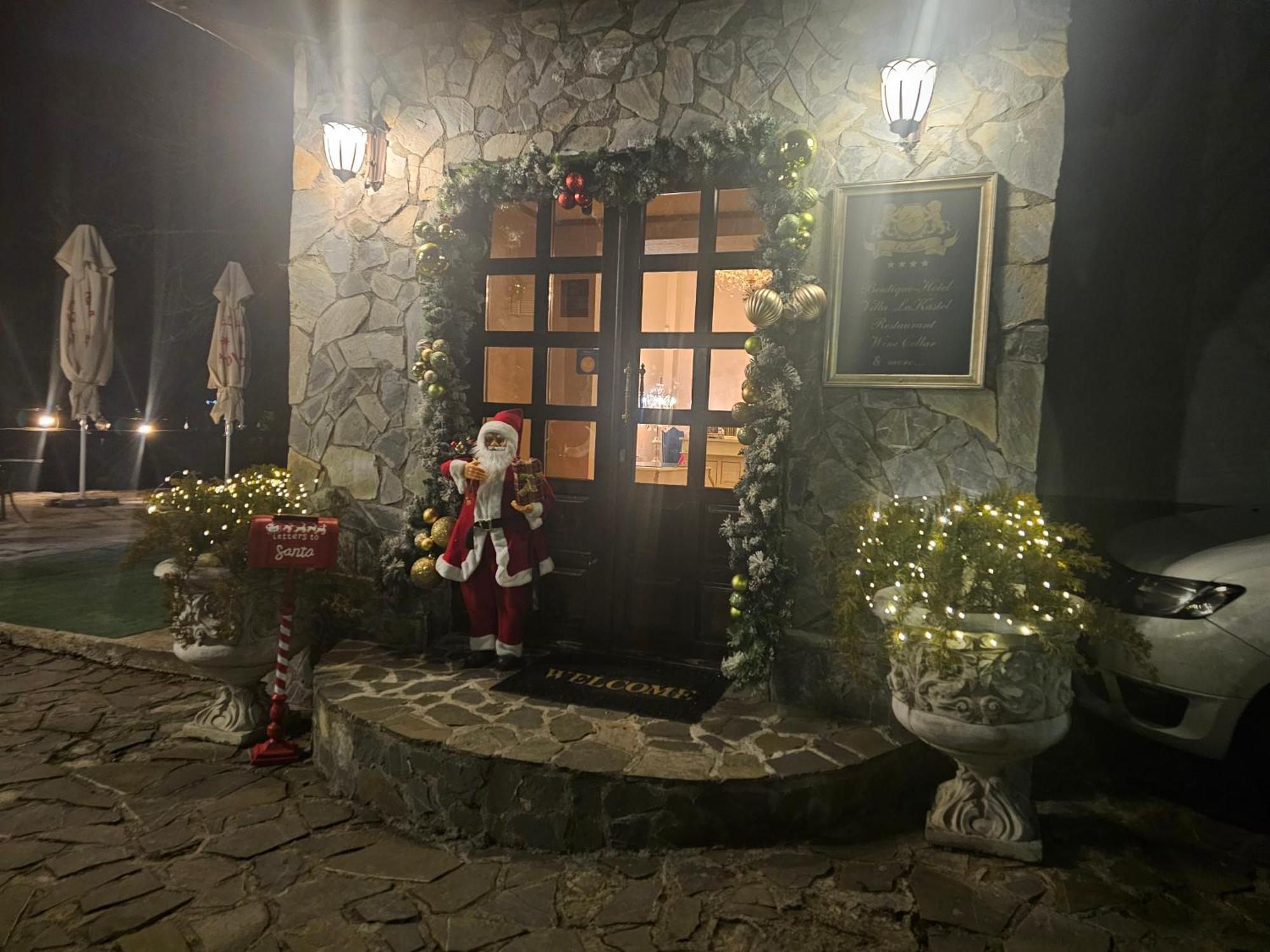 Hotel Boutique Vila Lakastel Sinaia Eksteriør bilde