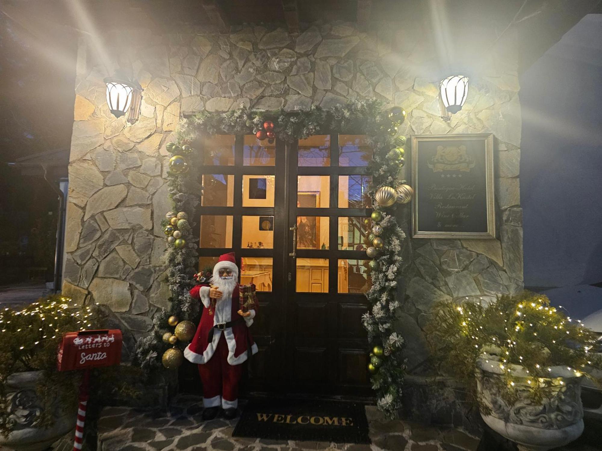 Hotel Boutique Vila Lakastel Sinaia Eksteriør bilde