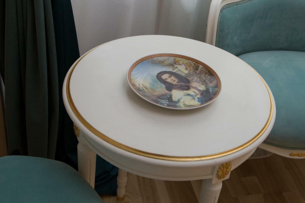Hotel Boutique Vila Lakastel Sinaia Eksteriør bilde