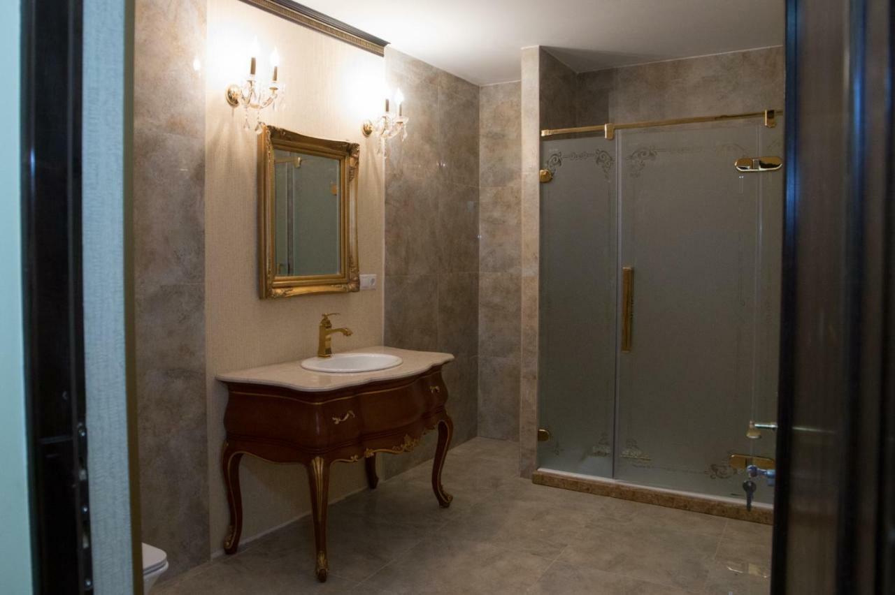 Hotel Boutique Vila Lakastel Sinaia Eksteriør bilde