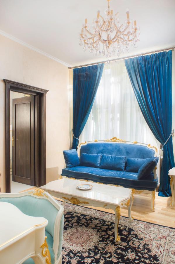 Hotel Boutique Vila Lakastel Sinaia Eksteriør bilde